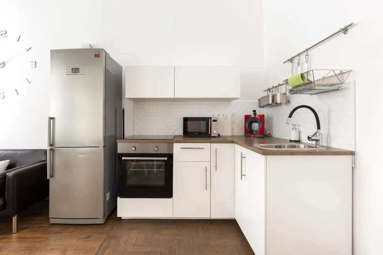 B17 Bajcsy Apartment Budapest